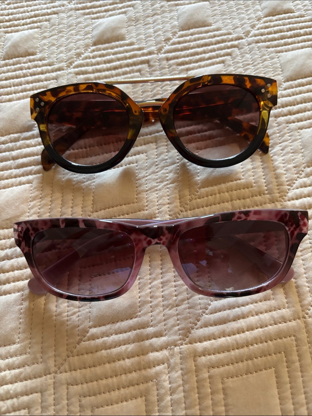 Tortoiseshell Sunglasses - Brown Lens
